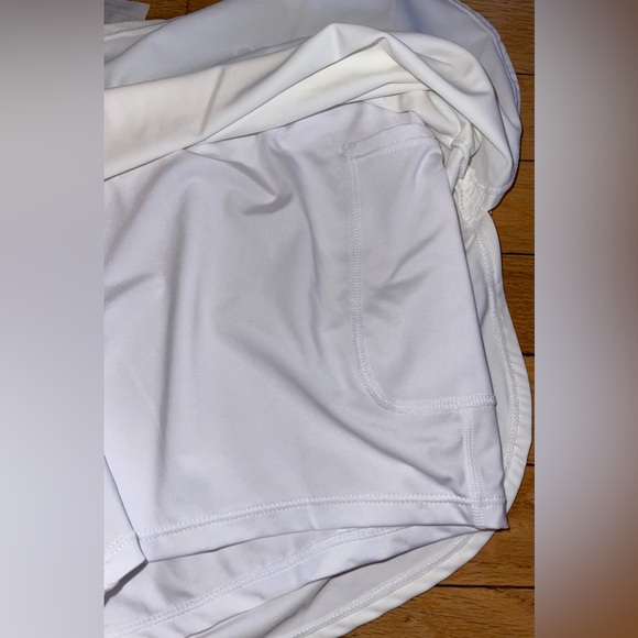 NWT BALEAF White Tennis UPF 50+ Skirt Shorts Skort Women’s Large - Picture 7 of 8